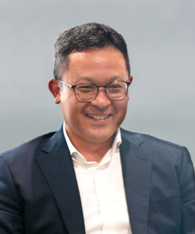 山下氏